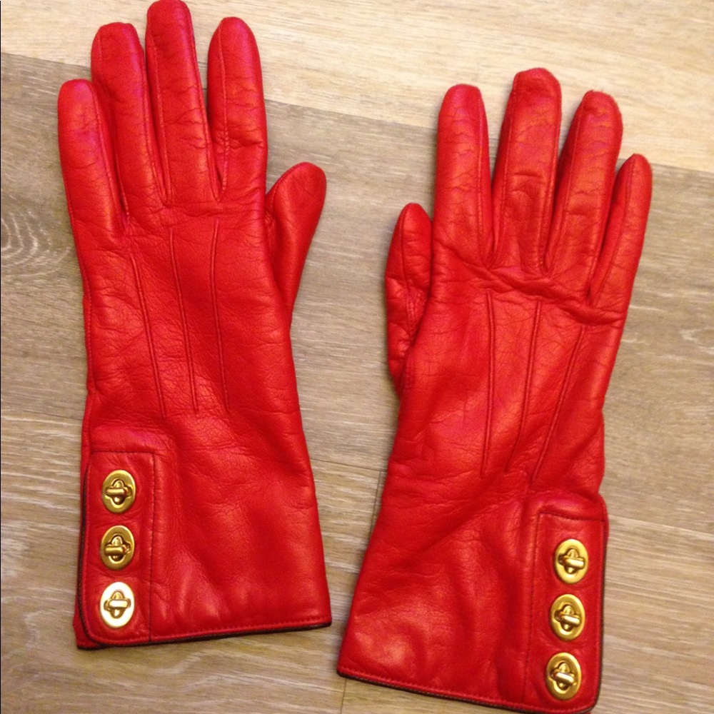 Coach leather gloves